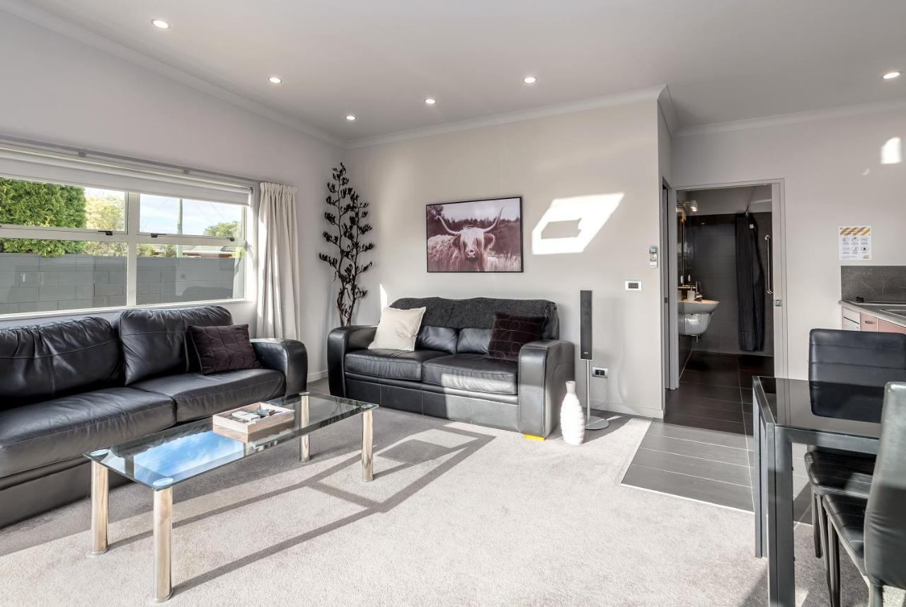 Two Four Cologne Martinborough Exterior foto