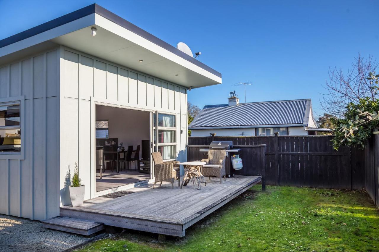 Two Four Cologne Martinborough Exterior foto