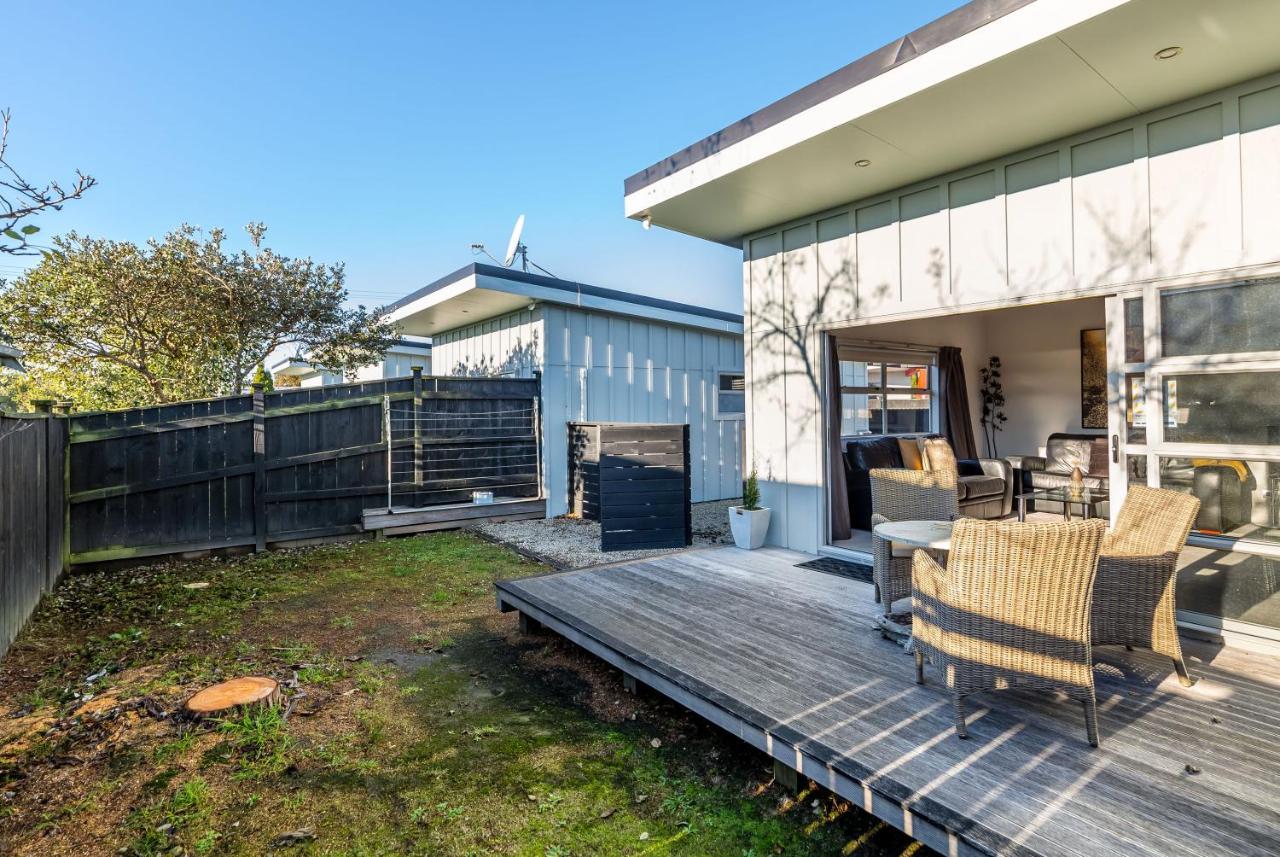 Two Four Cologne Martinborough Exterior foto